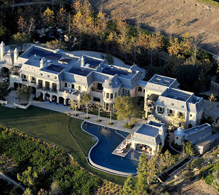 Dr. Dre's 18,000 square foot estate